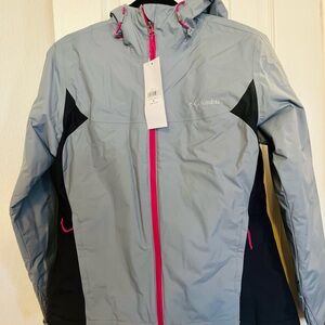 Columbia Women’s Tipton Pass Insulated Gray Jacket with Pink Zipper